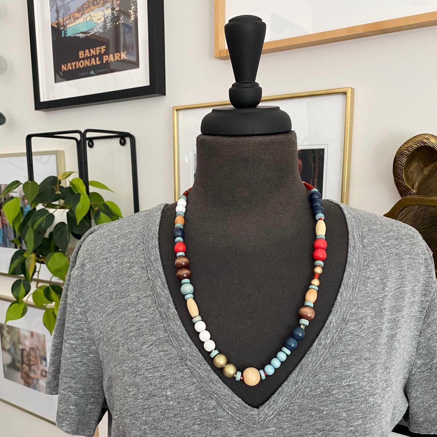 melanie single necklace