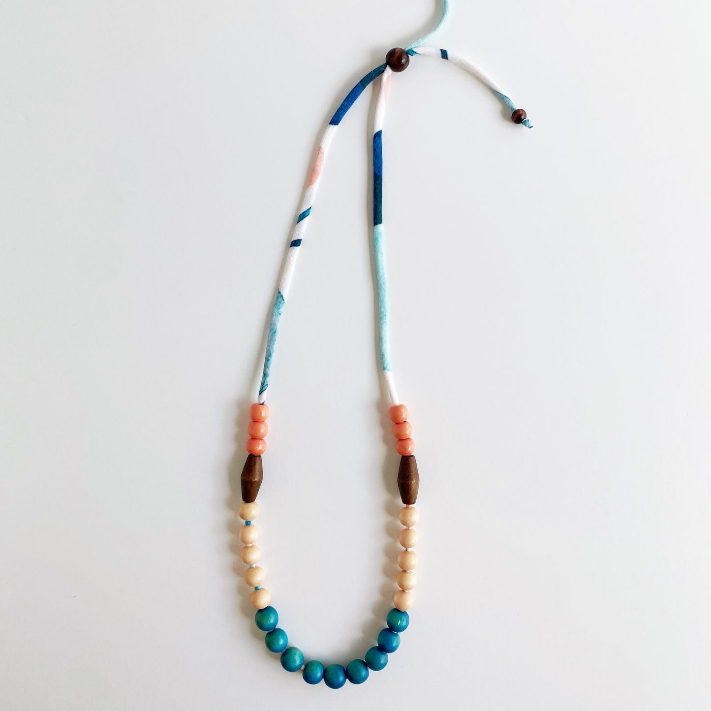lily single necklace