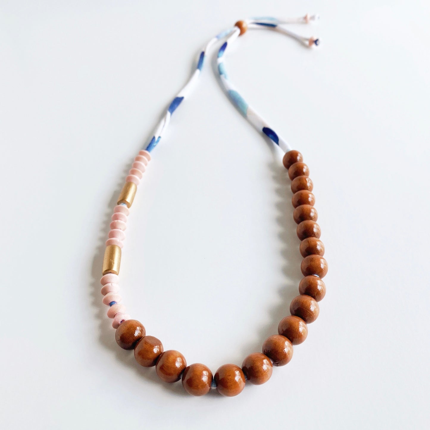 beth single necklace