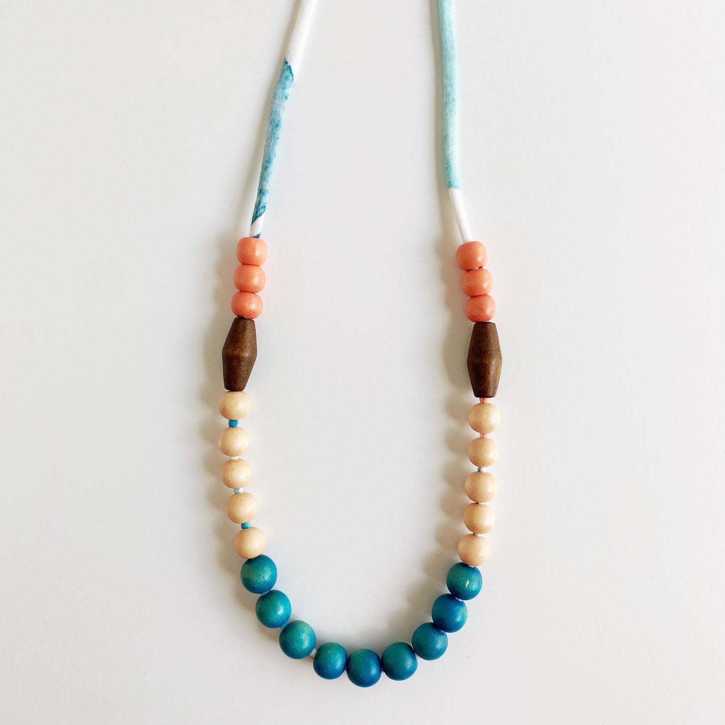 lily single necklace