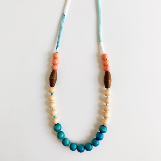 lily single necklace
